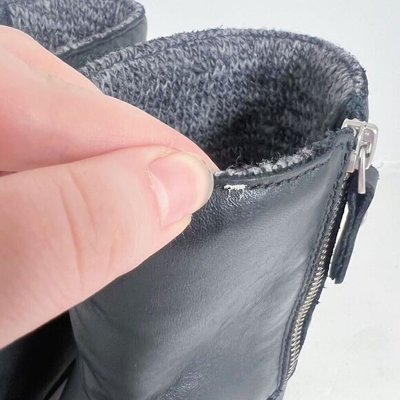 Like New Cougar Women's Toledo Waterproof Booties Black Leather Size 10 - Picture 12 of 13